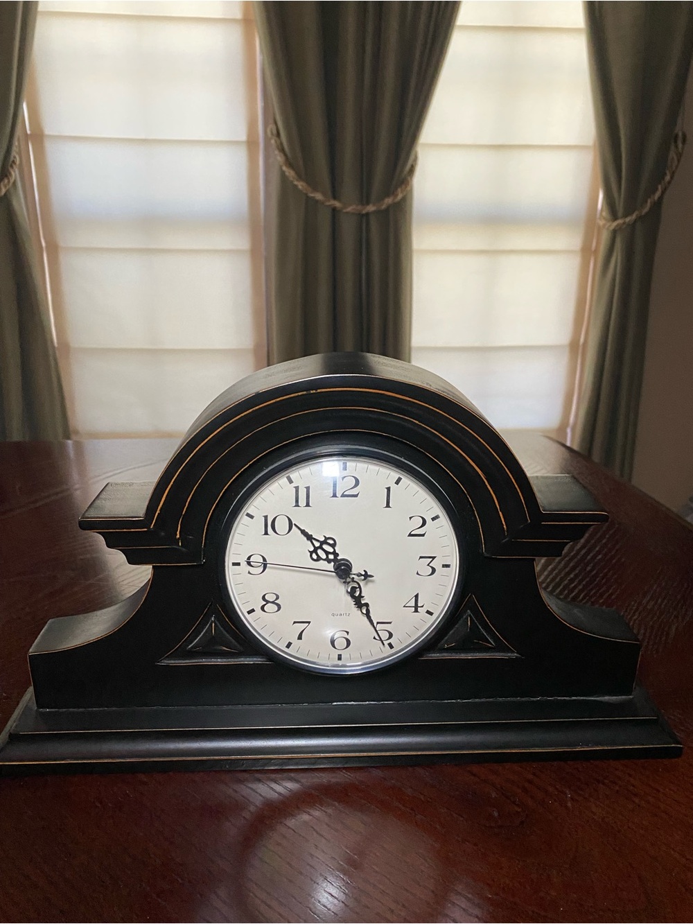 Classic Black Mantel Quartz Clock Unbranded 15x8.5 battery operated